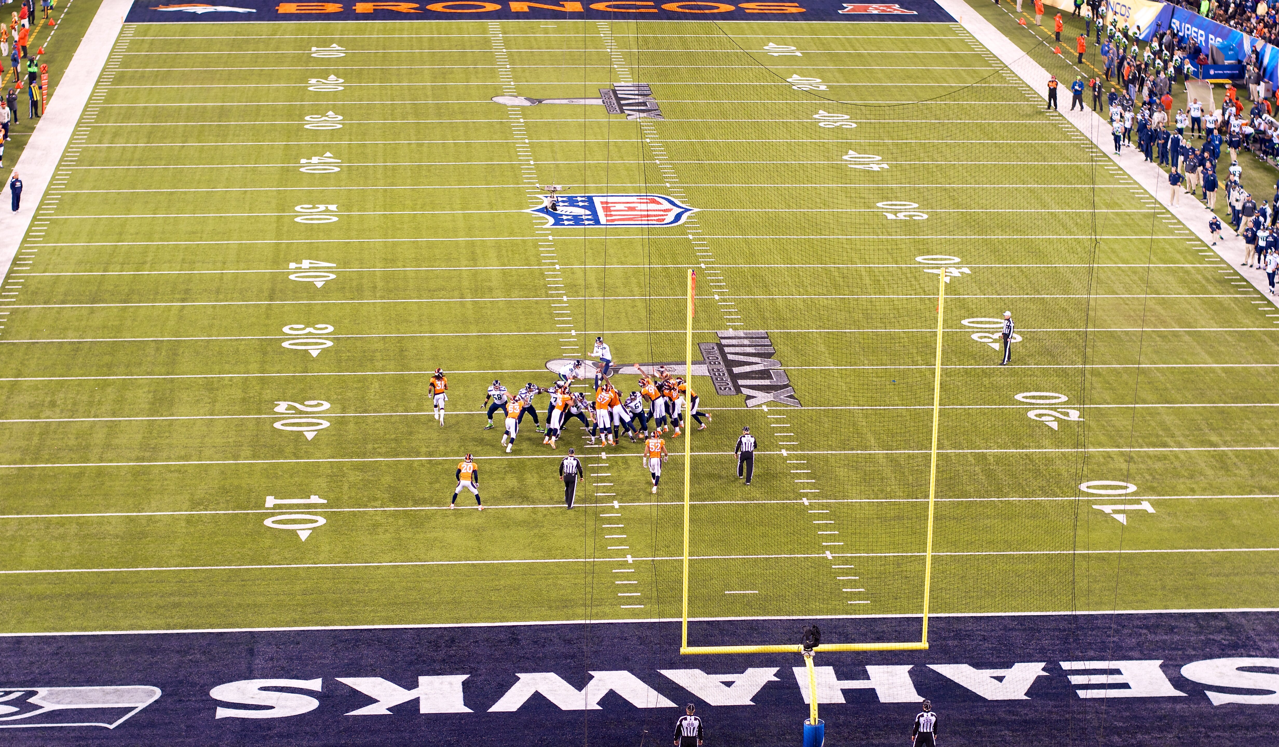 Super_Bowl_XLVIII_kicking