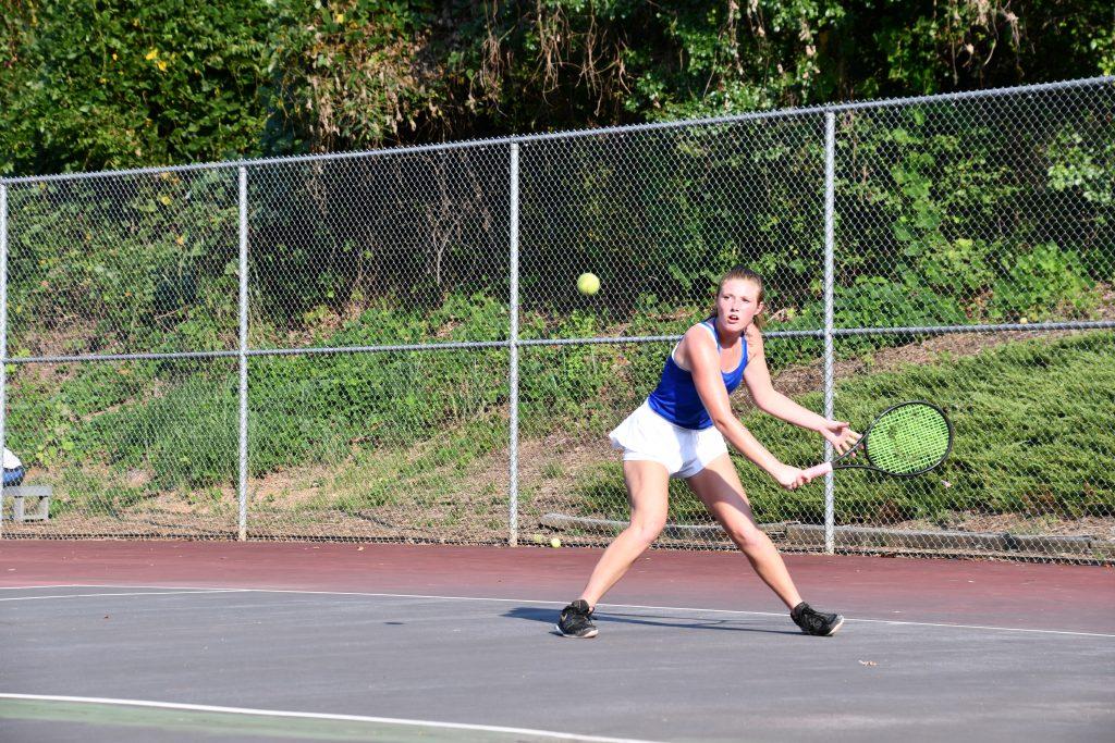 Tennis loses to AC Reynolds, beats Asheville