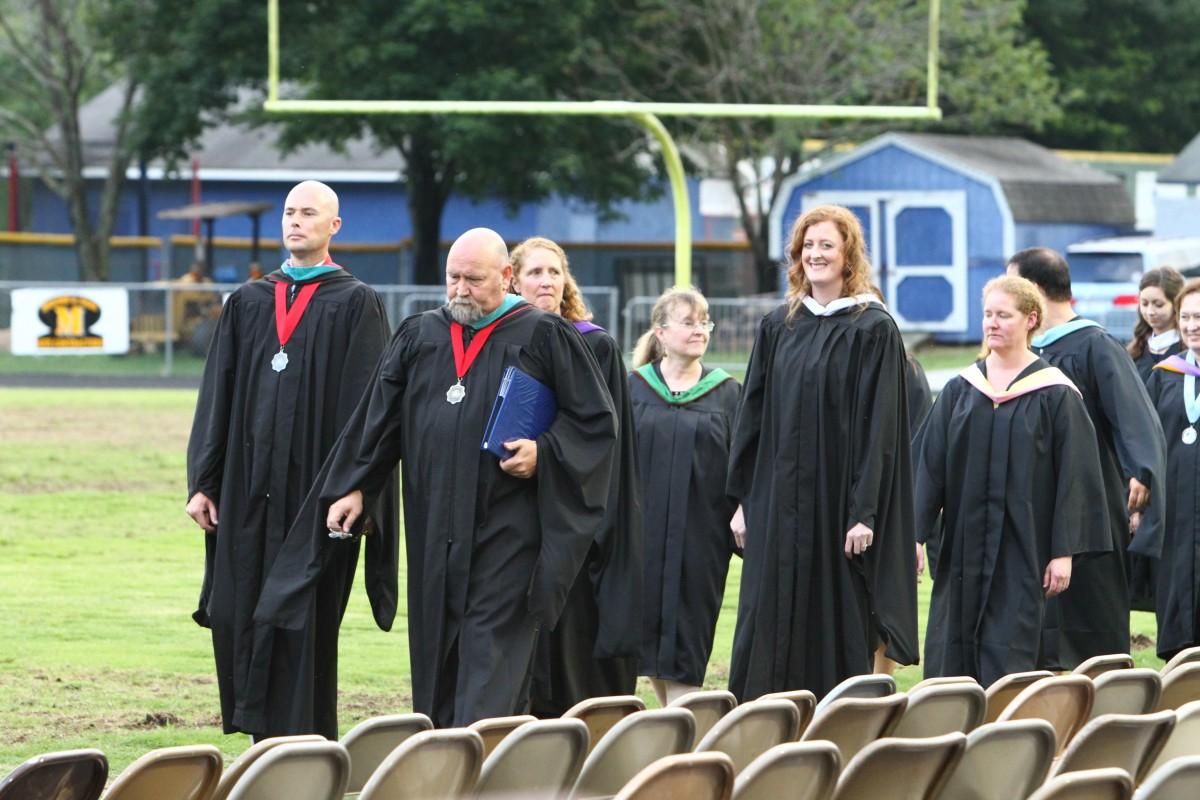 Principal Dean Jones to be replaced by Assistant Principal Shannon Auten